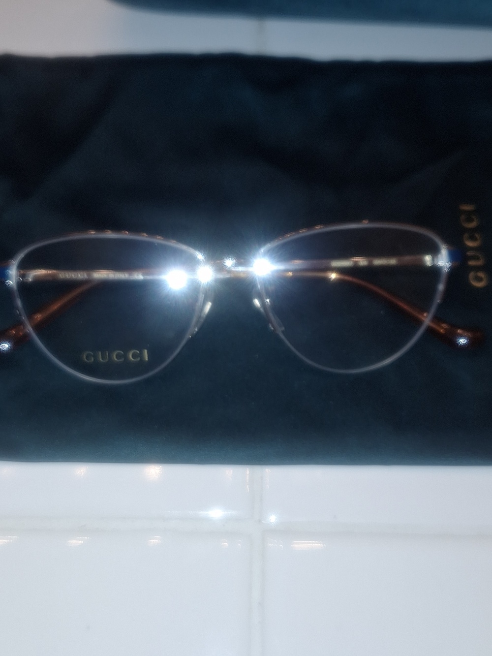 Gucci Clear Frame Glasses - Picture 6 of 13